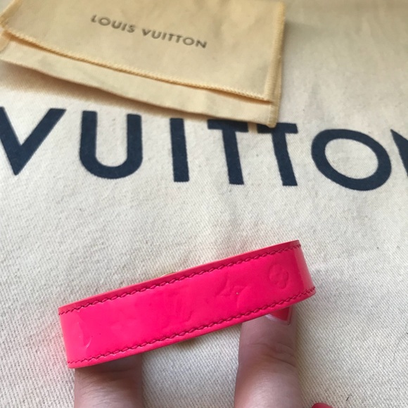Louis Vuitton Pink Monogram Vernis Bracelet - Picture 6 of 8